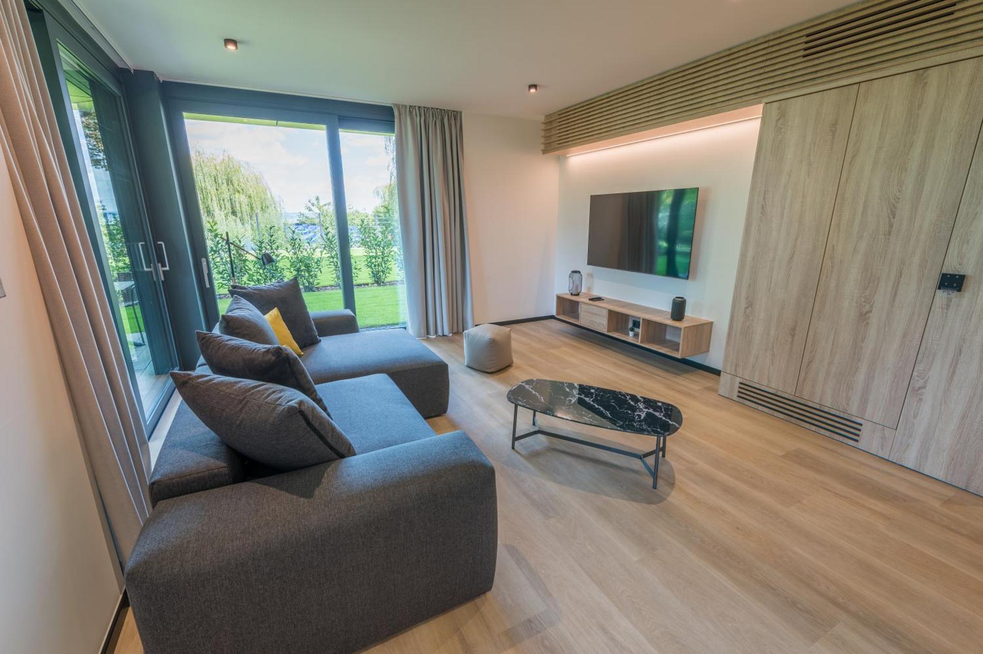 שיופוק Bj81 Suite Hotel מראה חיצוני תמונה