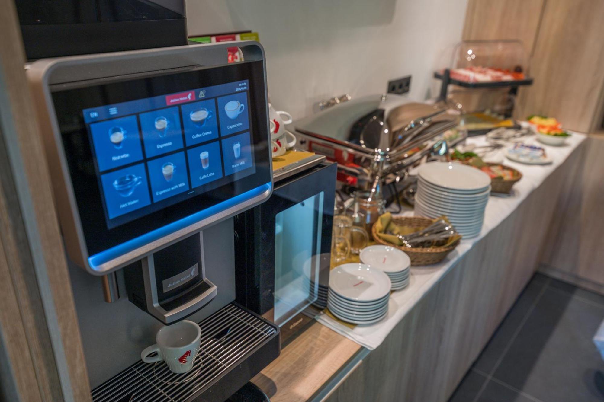 שיופוק Bj81 Suite Hotel מראה חיצוני תמונה